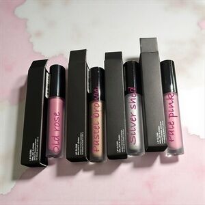 Luxurious Lip Gloss - Pink, Brown, Silver Shades